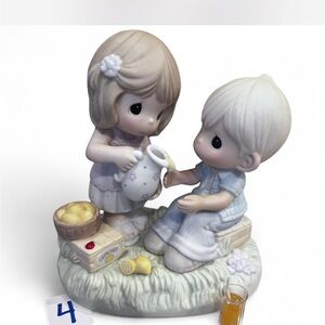 Precious Moments ‘Life is Sweeter with you’ Figurine in fair condition